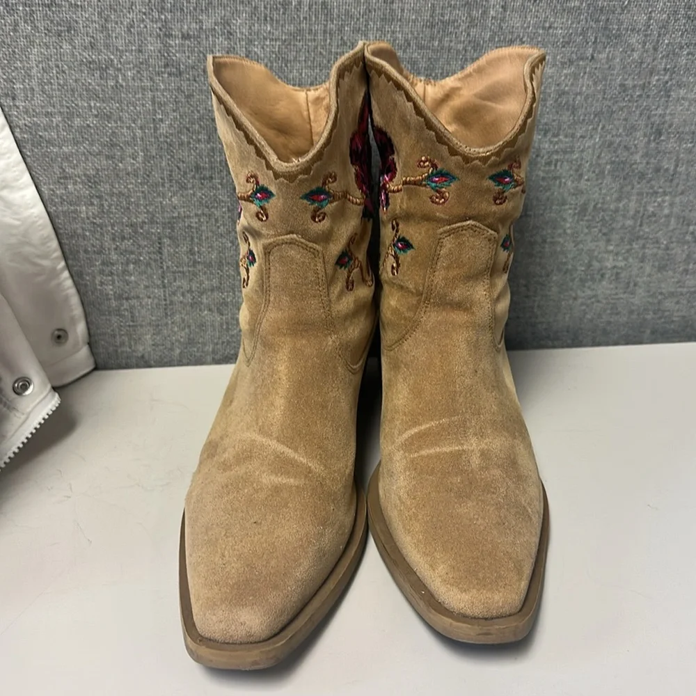 Farm Rio Camel Bota Western Boho Embroidered Tan Ankle Boots - Picture 7 of 14